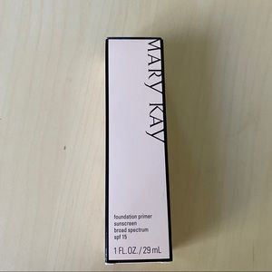 Mary Kay Foundation Primer with SPF 15